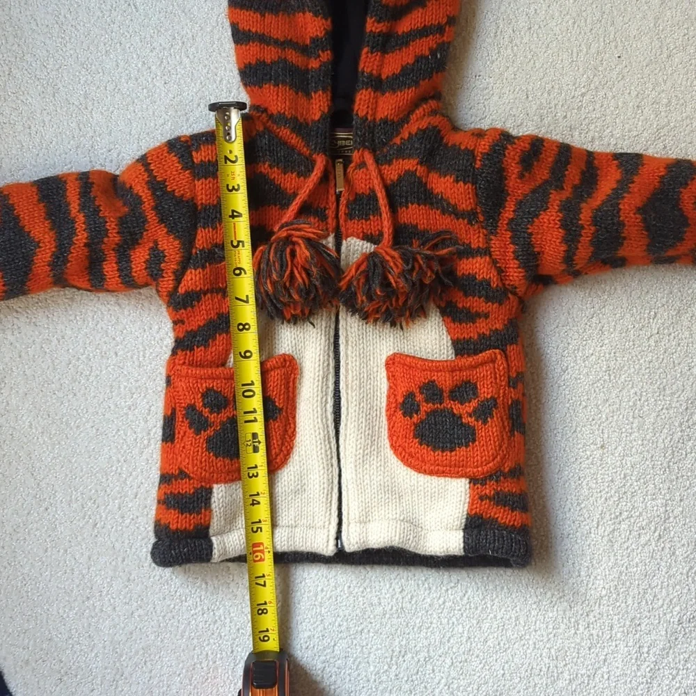 100% wool jacket with animal theme - Picture 6 of 14